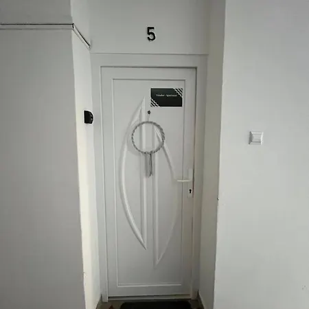 Vandor Apartman